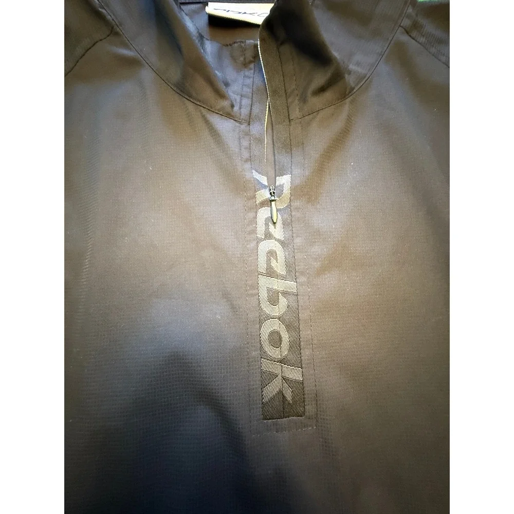 Reebok Windshirt Mens Large Black Excellent 1/4 Zip Pullover Jacket 7200